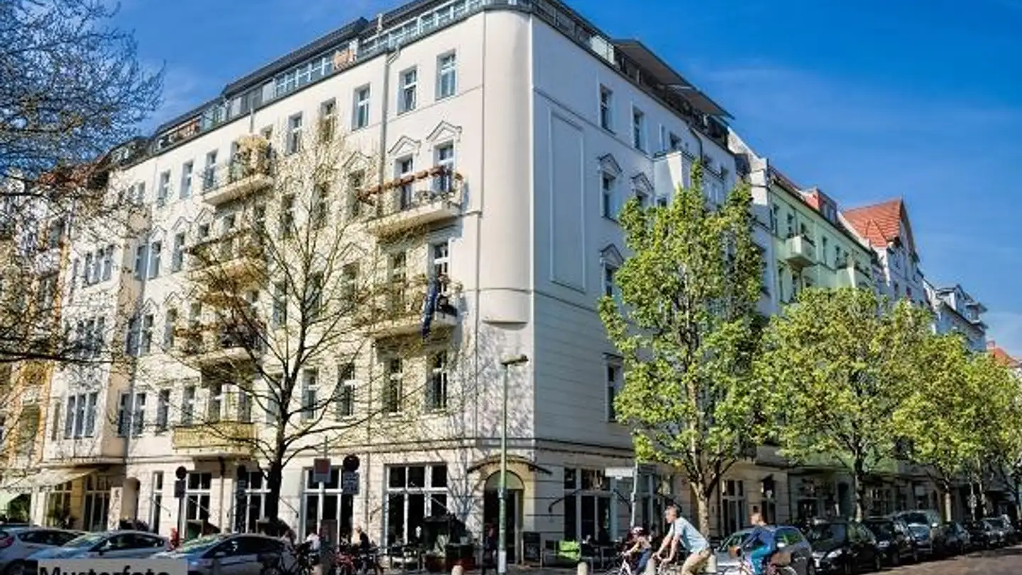 Mischgenutztes Gebäude kaufen - Bürenstrasse, 2542 Pieterlen