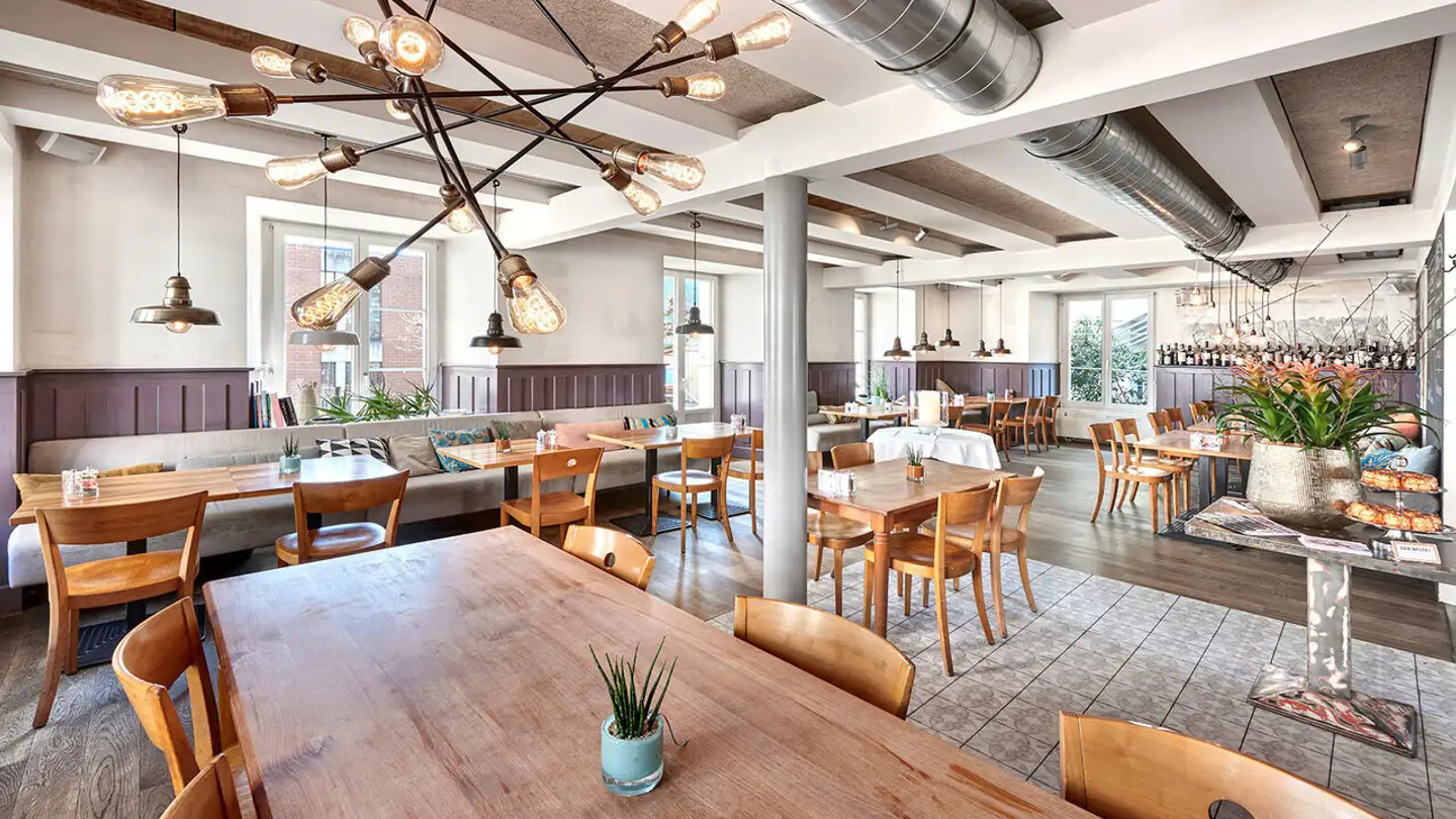 Edificio ad uso misto in vendita - Bahnhofstrasse, 6110 Wolhusen