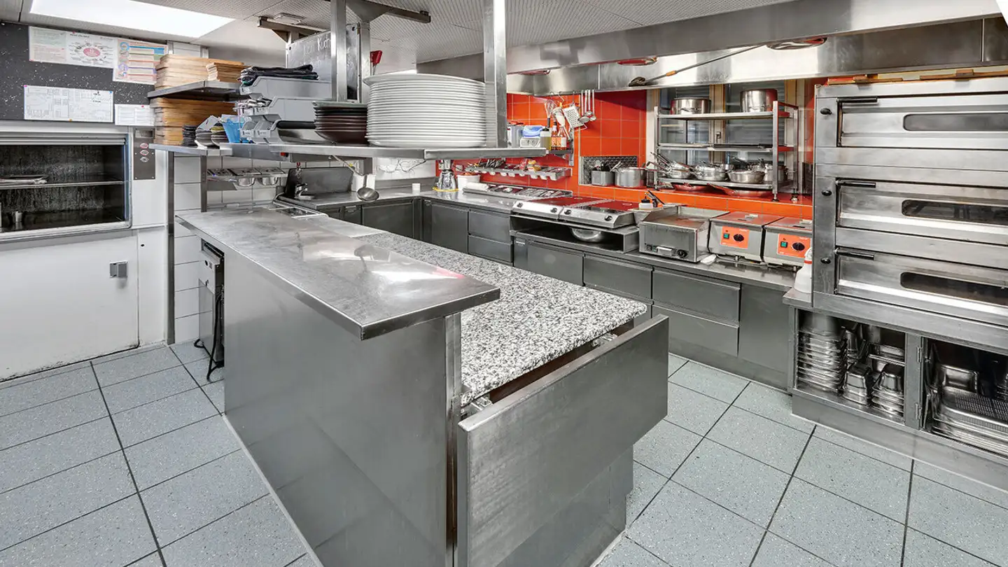 Edificio ad uso misto in vendita - Bahnhofstrasse, 6110 Wolhusen - Foto 4