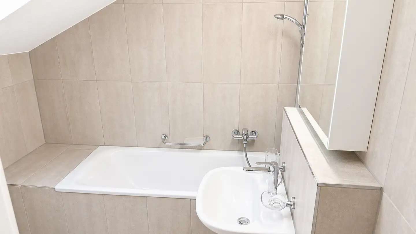 Attic flat for rent - Sagmattstrasse 18, 4710 Balsthal - Photo 2