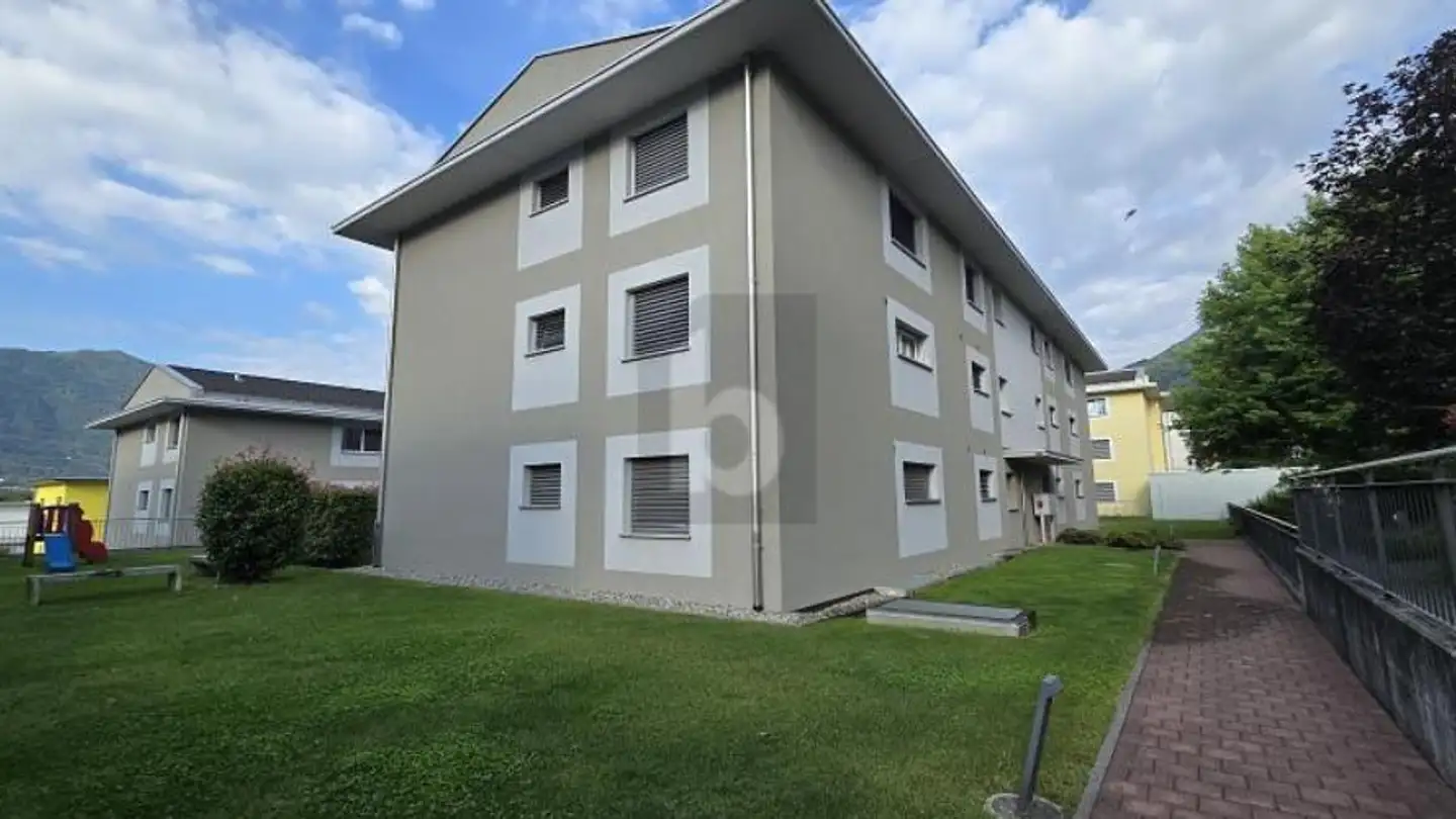 Apartment for rent - 6514 Sementina