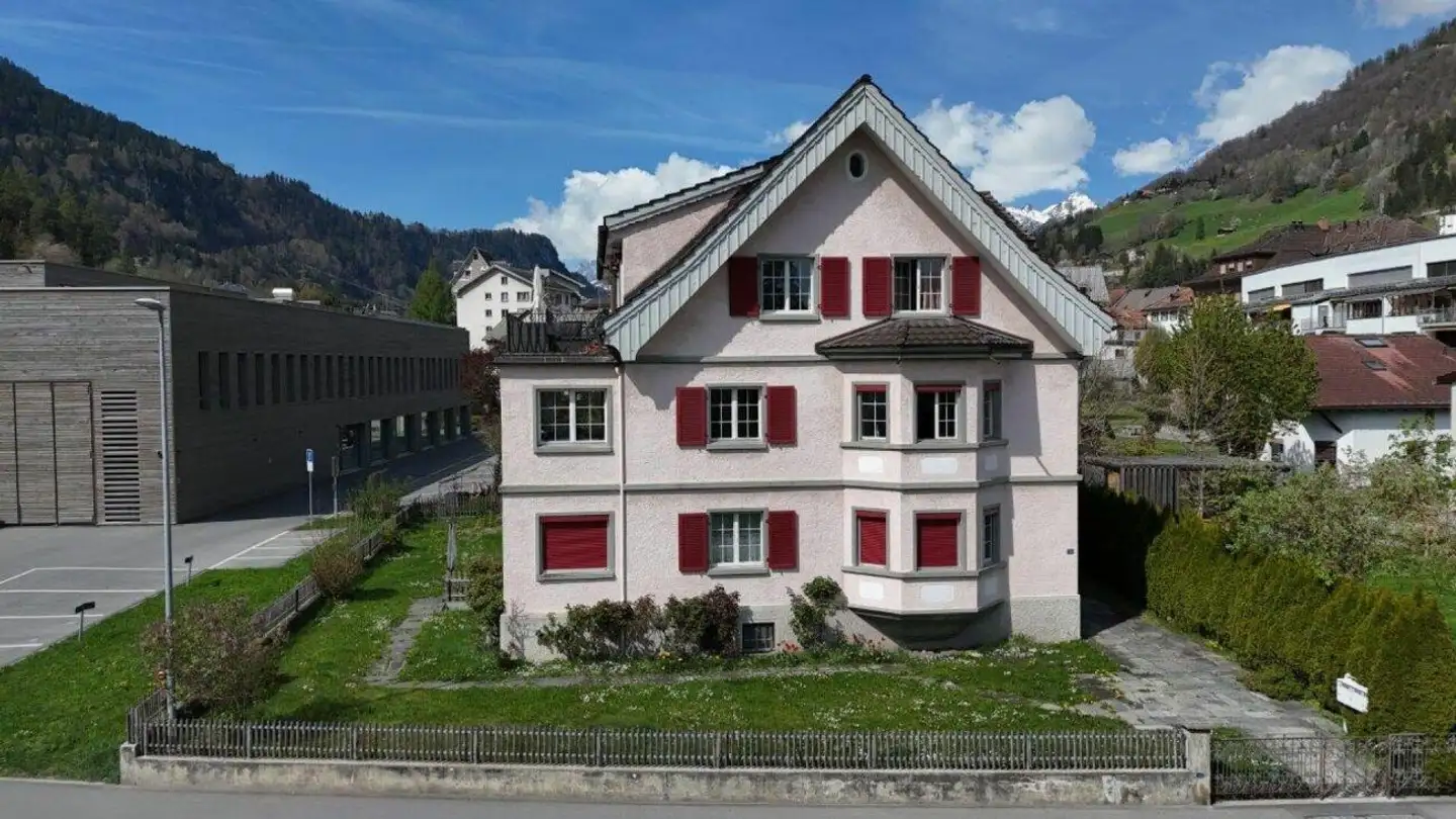 Residential building for sale - Schulstrasse 20, 7130 Ilanz