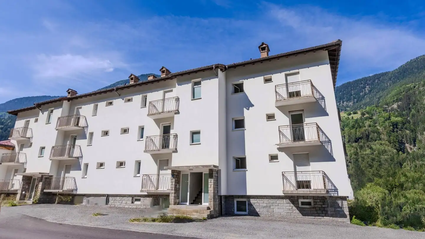 Residential building for sale - 6777 Quinto