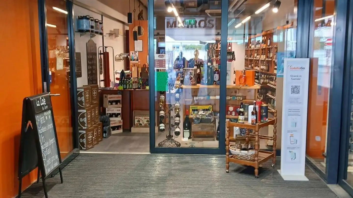Commercial à louer - Rue De Comble-Emine 5, 2053 Cernier - Photo 2