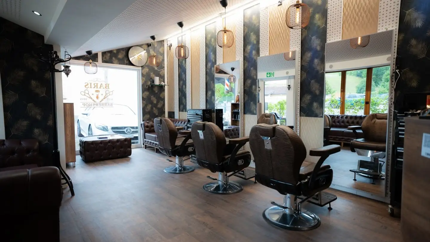 Coiffeur à louer - Heerenstegstrasse 3, 8427 Rorbas - Photo 2