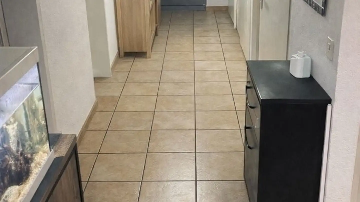 Apartment for rent - Avenue De La Gare 1, 1896 Vouvry - Photo 3