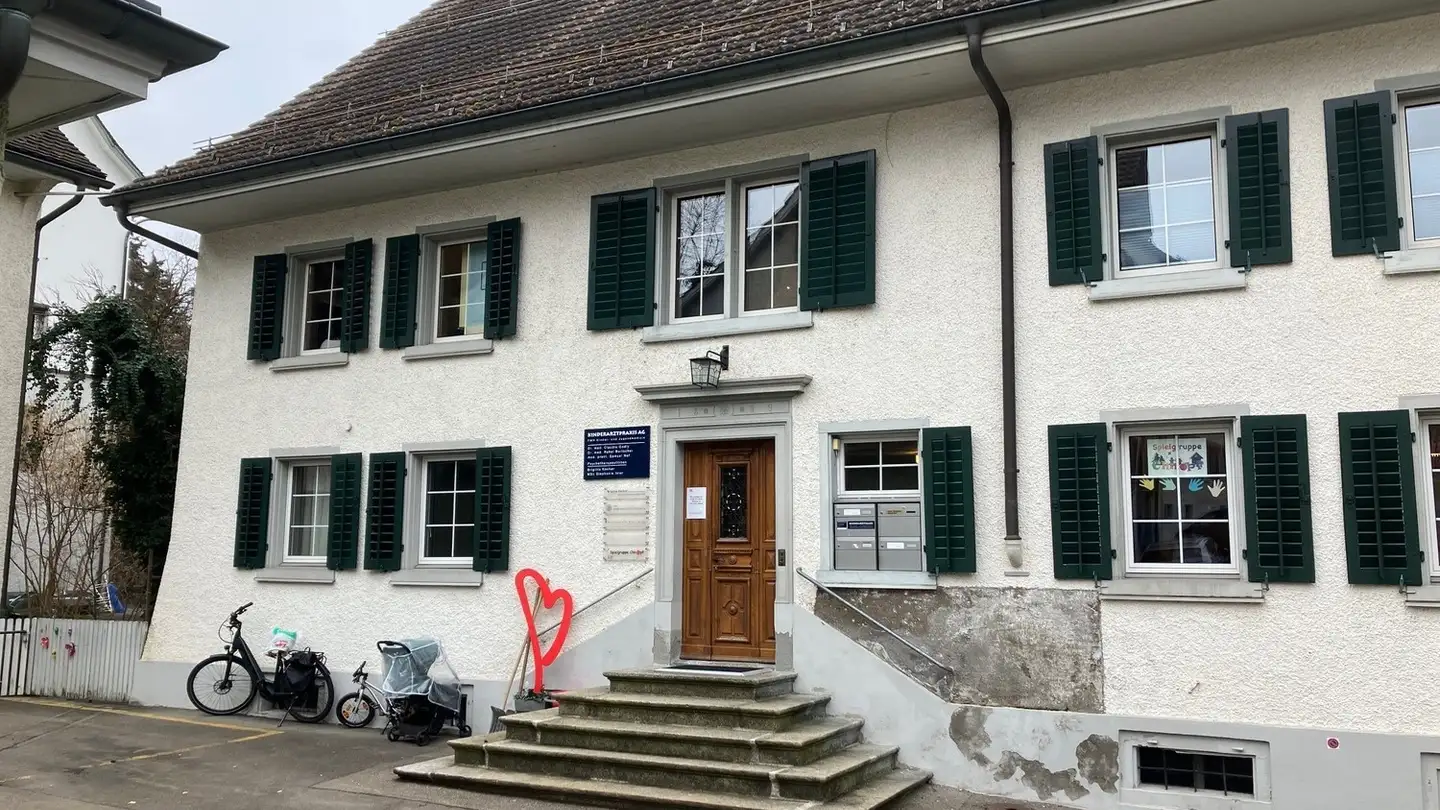 Immeuble mixte à louer - Wallikerstrasse 10, 8330 Pfäffikon ZH