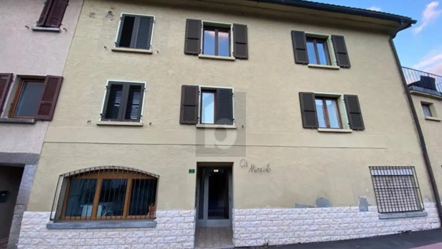 Immeuble résidentiel à vendre - 6803 Camignolo