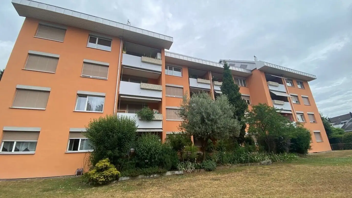 Covered parking space for rent - Chemin De Cocagne 14, 1030 Bussigny