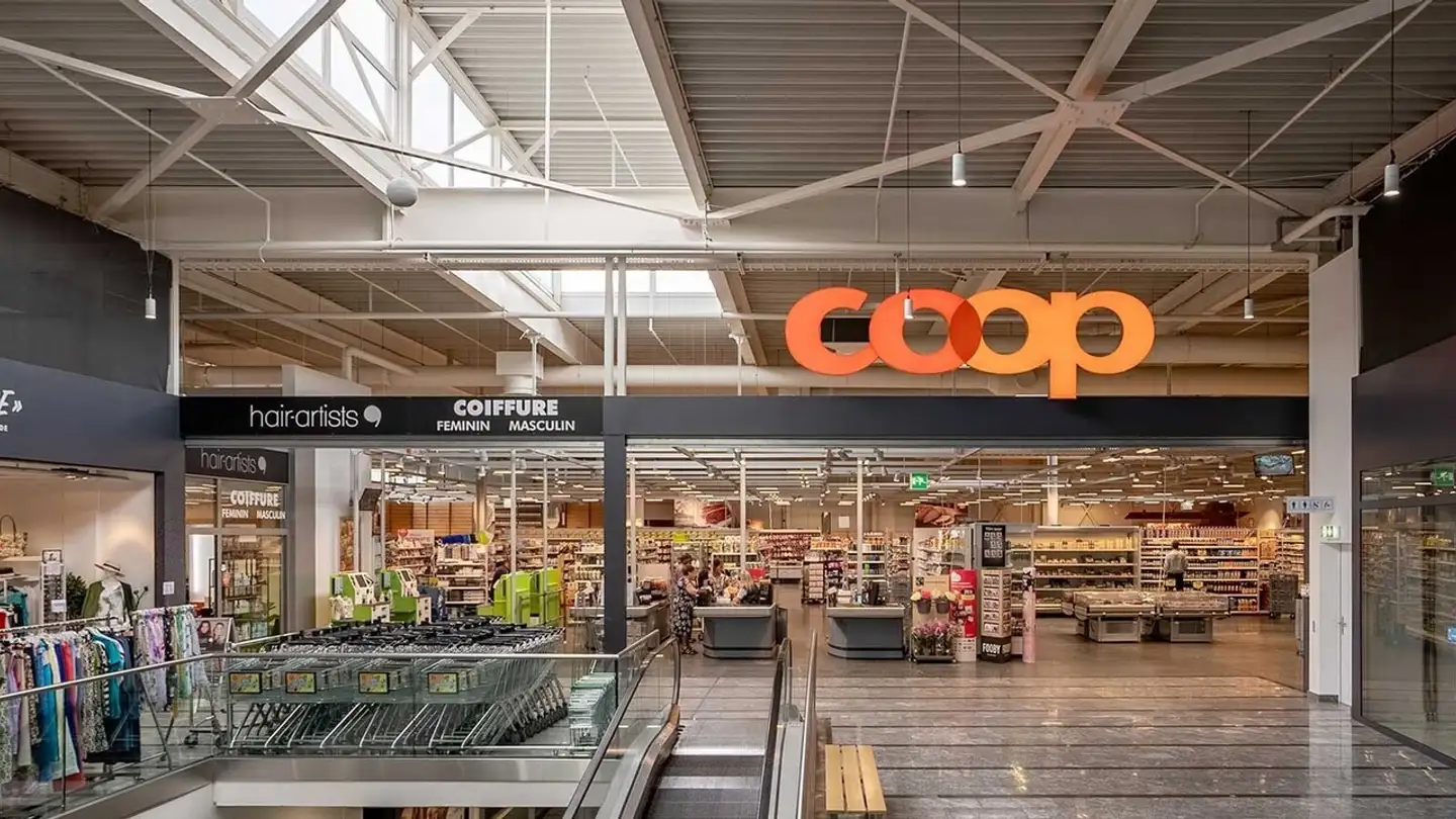 Grand magasin à louer - Route Cantonale 18, 1964 Conthey - Photo 4