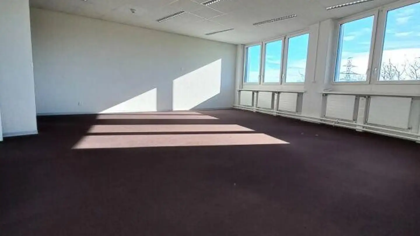 Office space for rent - Murtenstrasse, 3202 Frauenkappelen