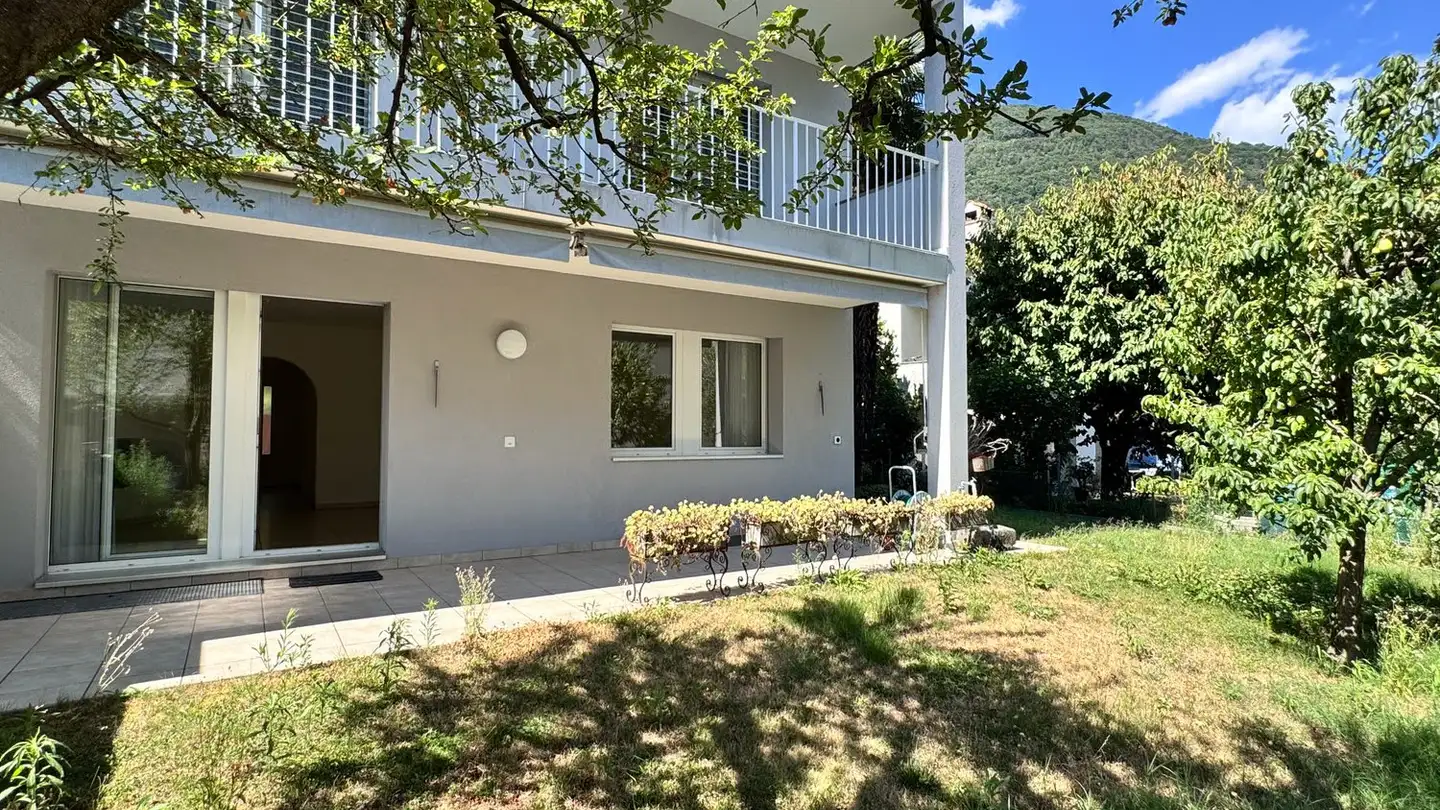 Semi-detached house for rent - Via Trisnera 14a, 6616 Losone - Photo 2
