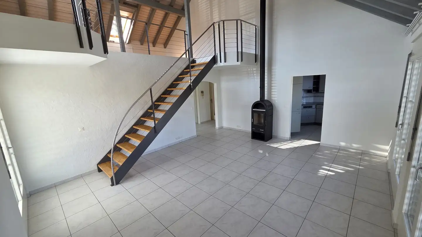 Appartement à louer - Stuhlenstrasse 5, 8123 Ebmatingen