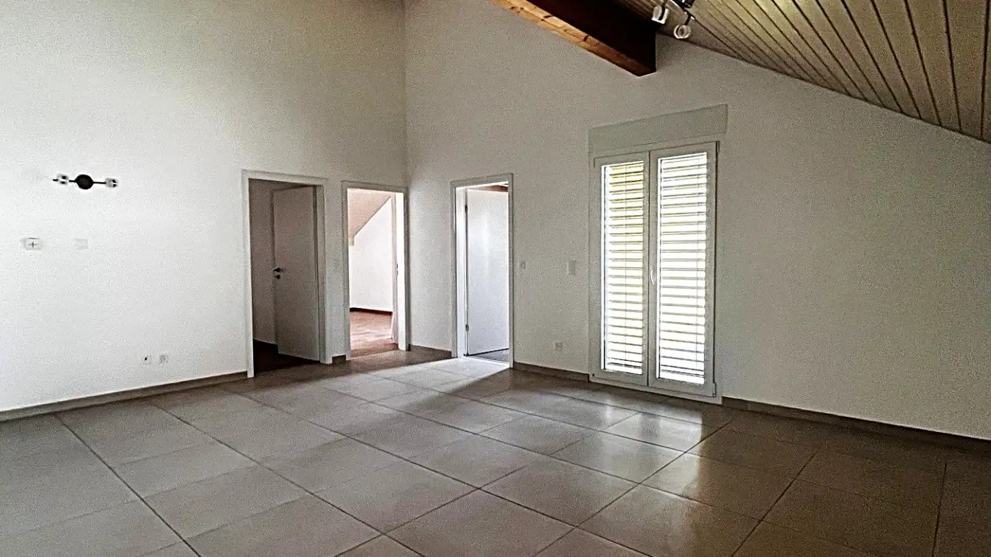 Attic flat for rent - Impasse Des Perdrix 18, 1563 Dompierre FR - Photo 3