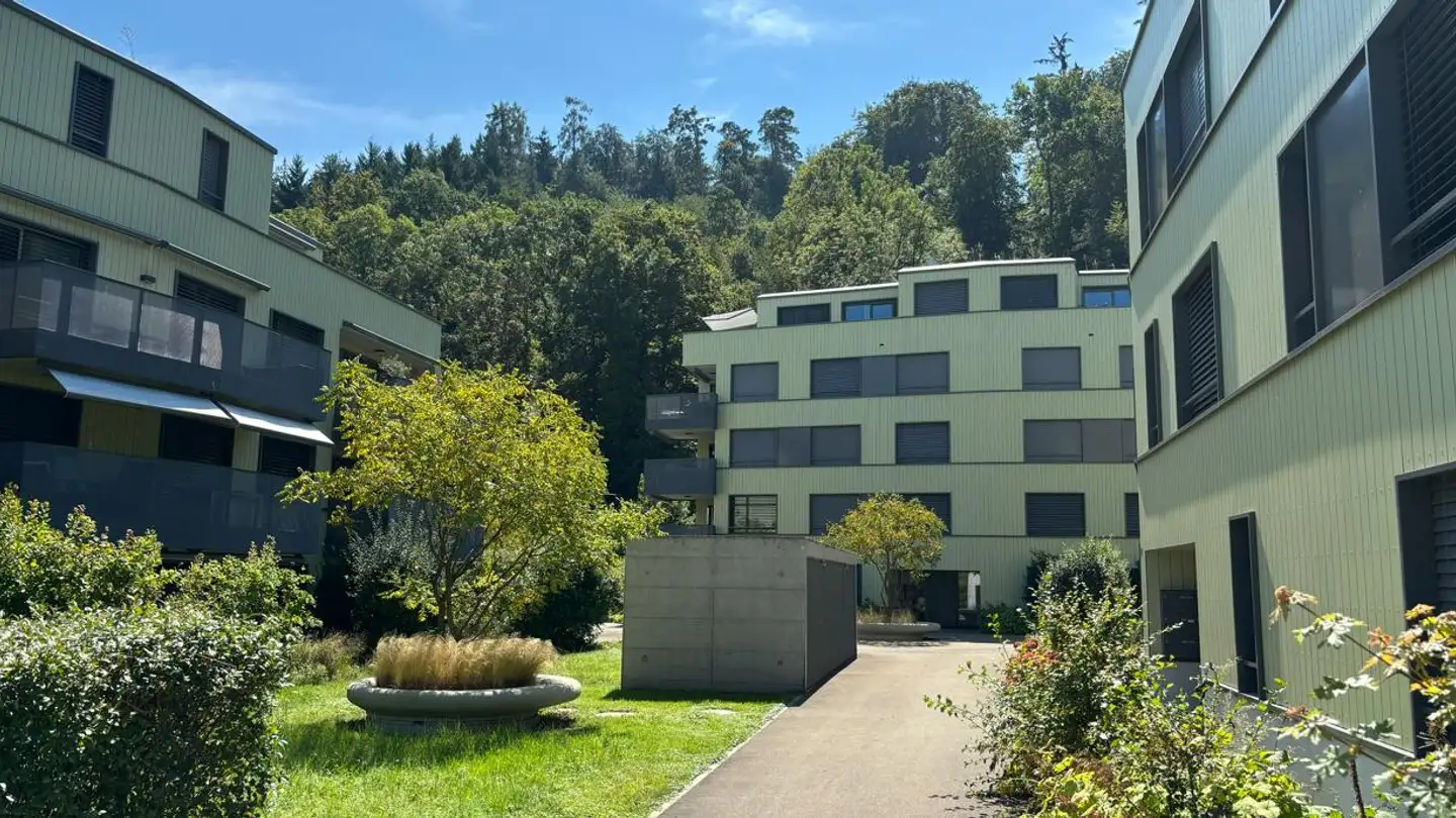 Workshop for rent - Kantonsstrasse 6, 8807 Freienbach