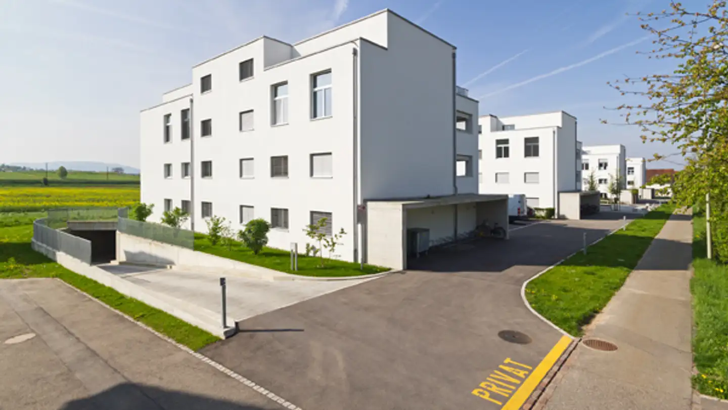 Underground parking space for rent - Landstrasse, 8197 Rafz