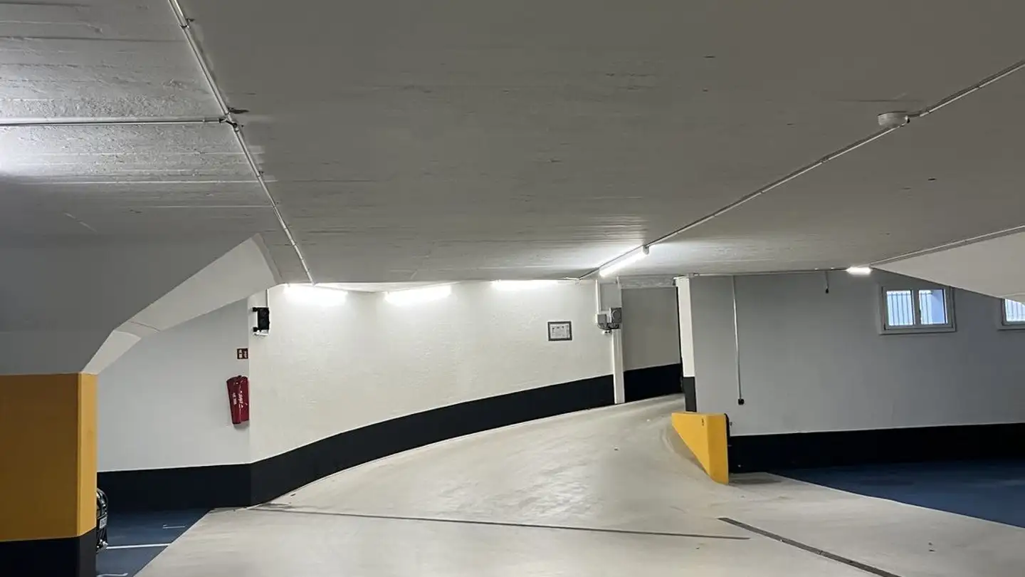 Parcheggio esterno in affitto - Kreuzstrasse 55a, 8008 Zürich - Foto 2