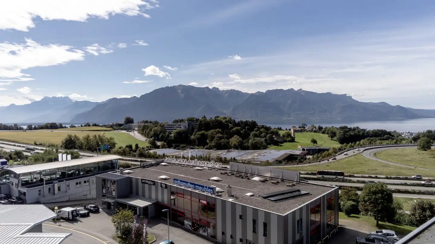 Industrial property for rent - Route Industrielle 11, 1806 St-Légier-La Chiésaz