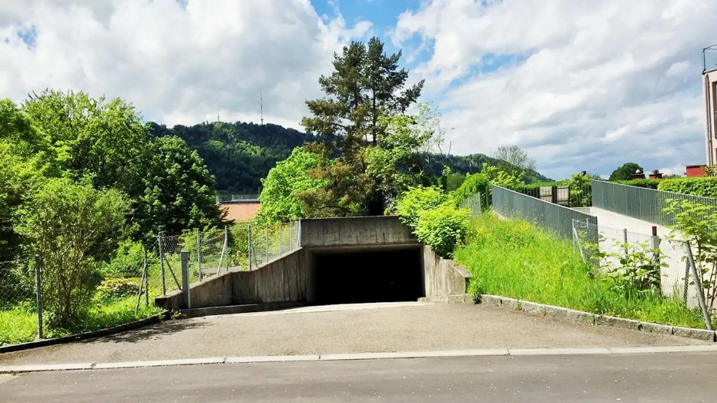 Tiefgaragenstellplatz mieten - Abendweg 1-5, 8038 Zürich