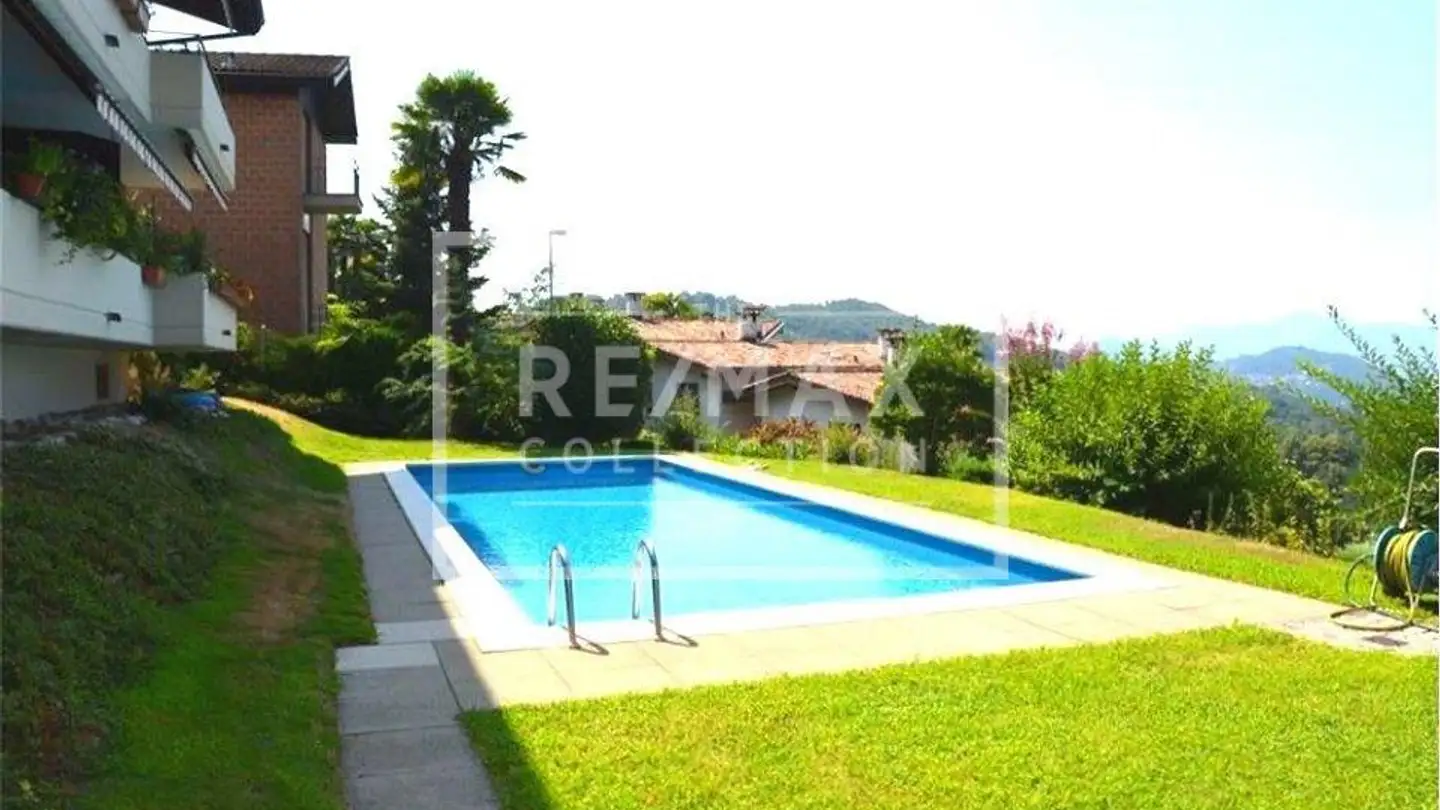 Apartment for sale - 6949 Comano
