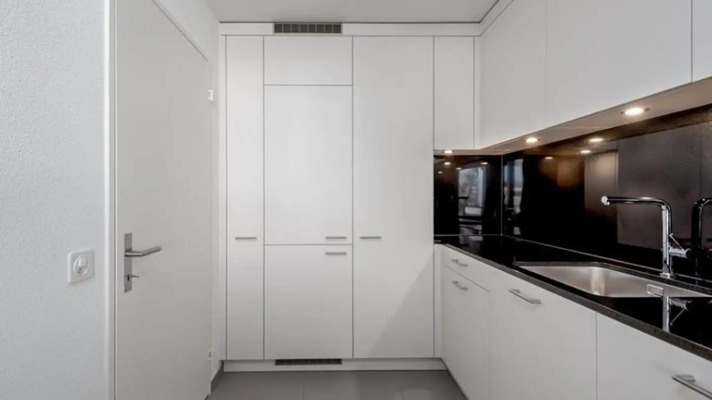 Wohnung mieten - Lindenstrasse 4, 8155 Niederhasli - Foto 2