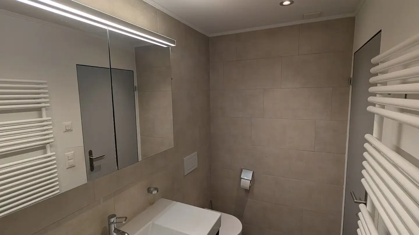 Appartement à louer - Albisstrasse 14a, 8134 Adliswil - Photo 2