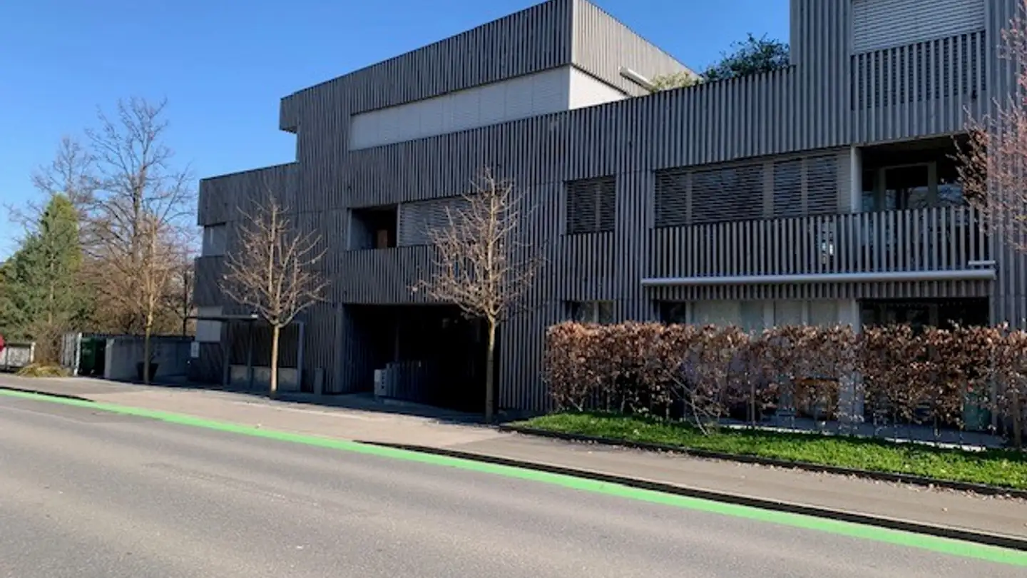 Parcheggio sotterraneo in affitto - Landhausstrasse 8, 6340 Baar