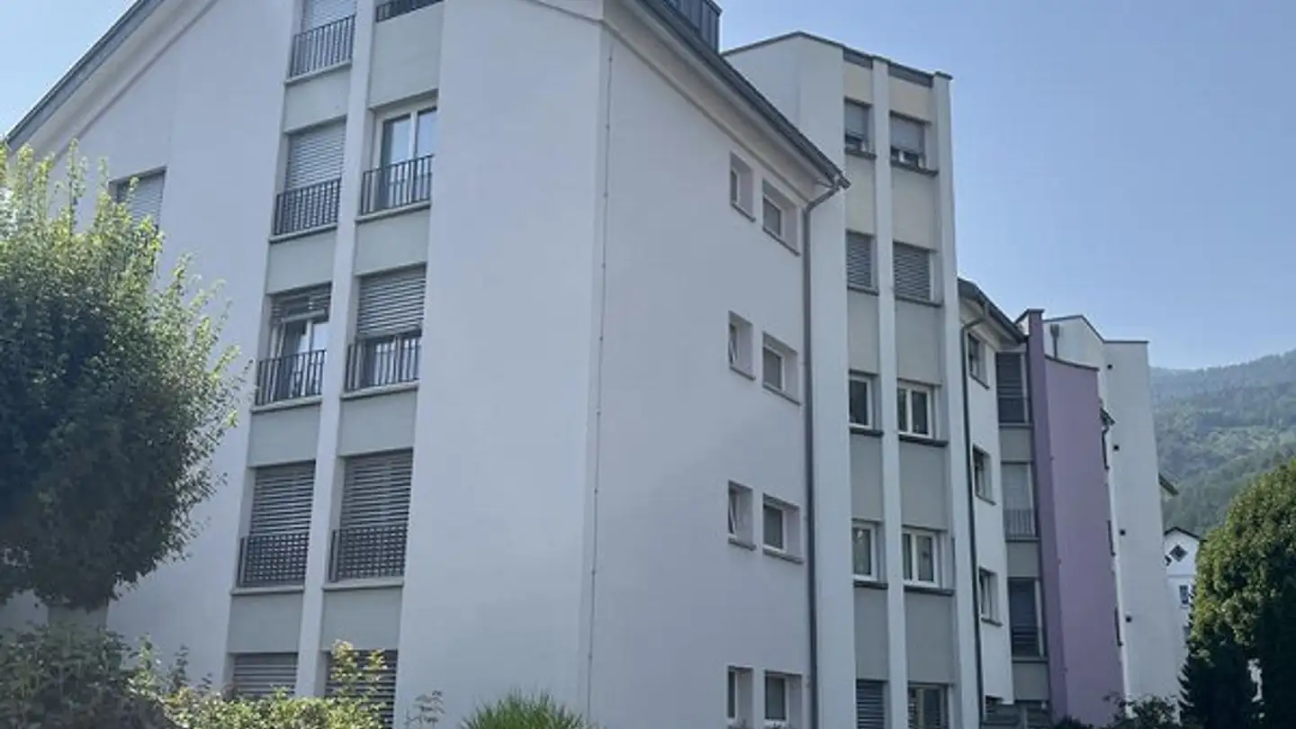 Indoor motorbike parking space for rent - Dornaustrasse 7, 9477 Trübbach