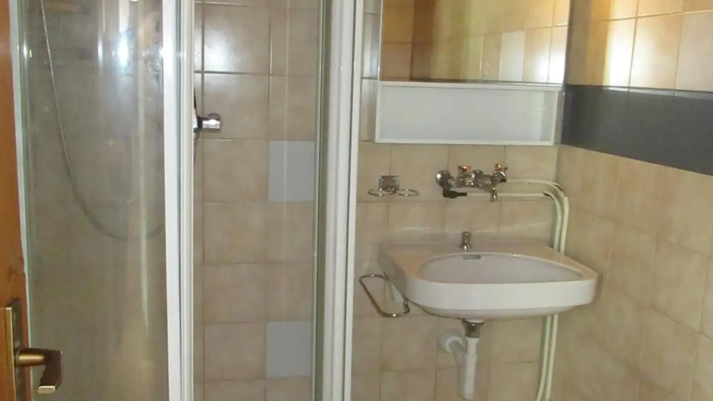 Wohnung mieten - Rue Miéville 2, 2105 Travers - Foto 4