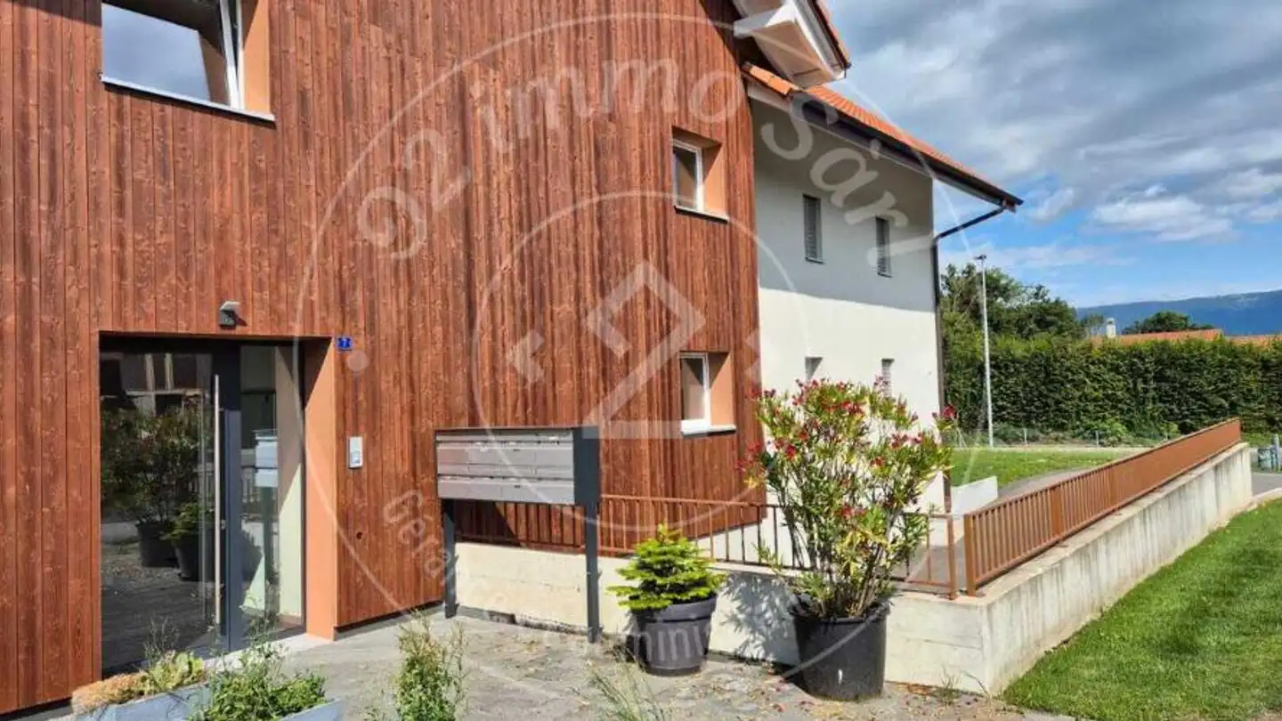 Apartment for rent - 1470 Lully FR