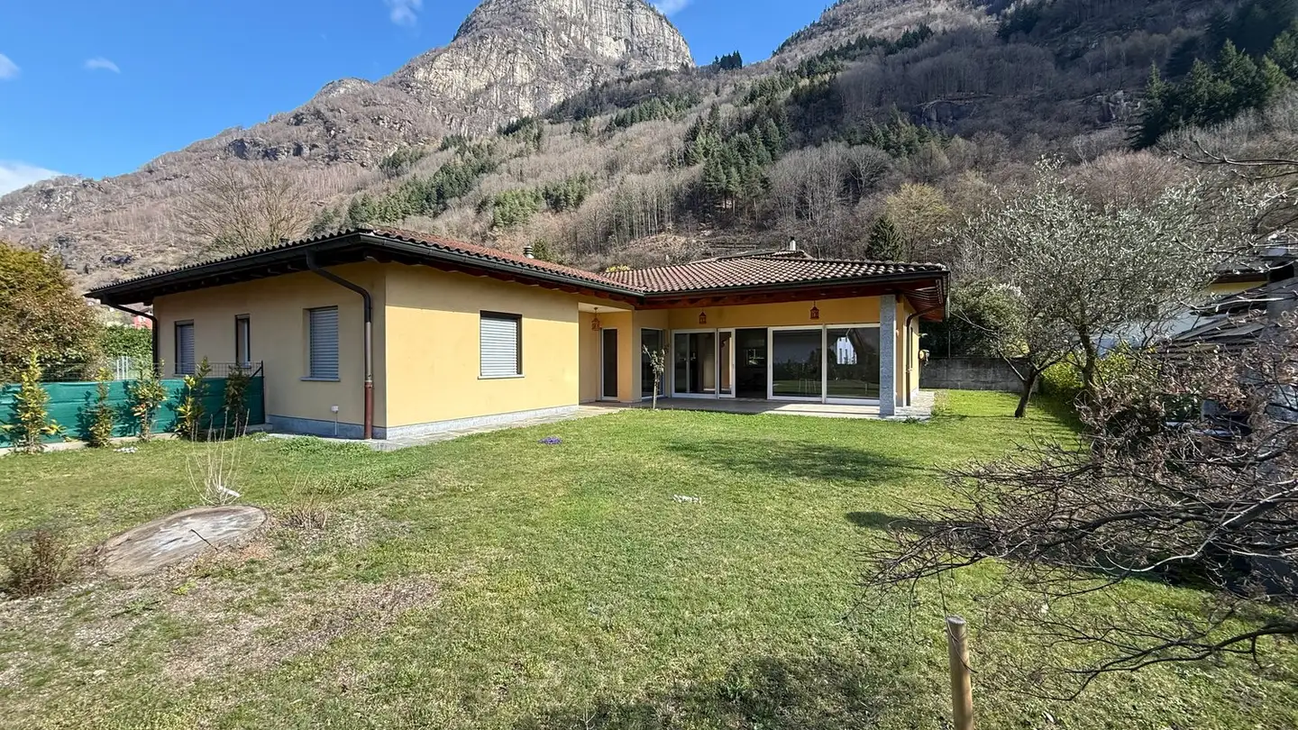 Villa for sale - Via Torón d'Örz 43, 6703 Osogna