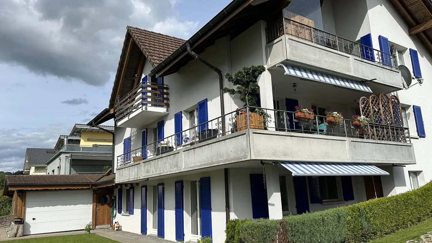 Appartement à louer - Oberes Feldmoos 11, 6417 Sattel