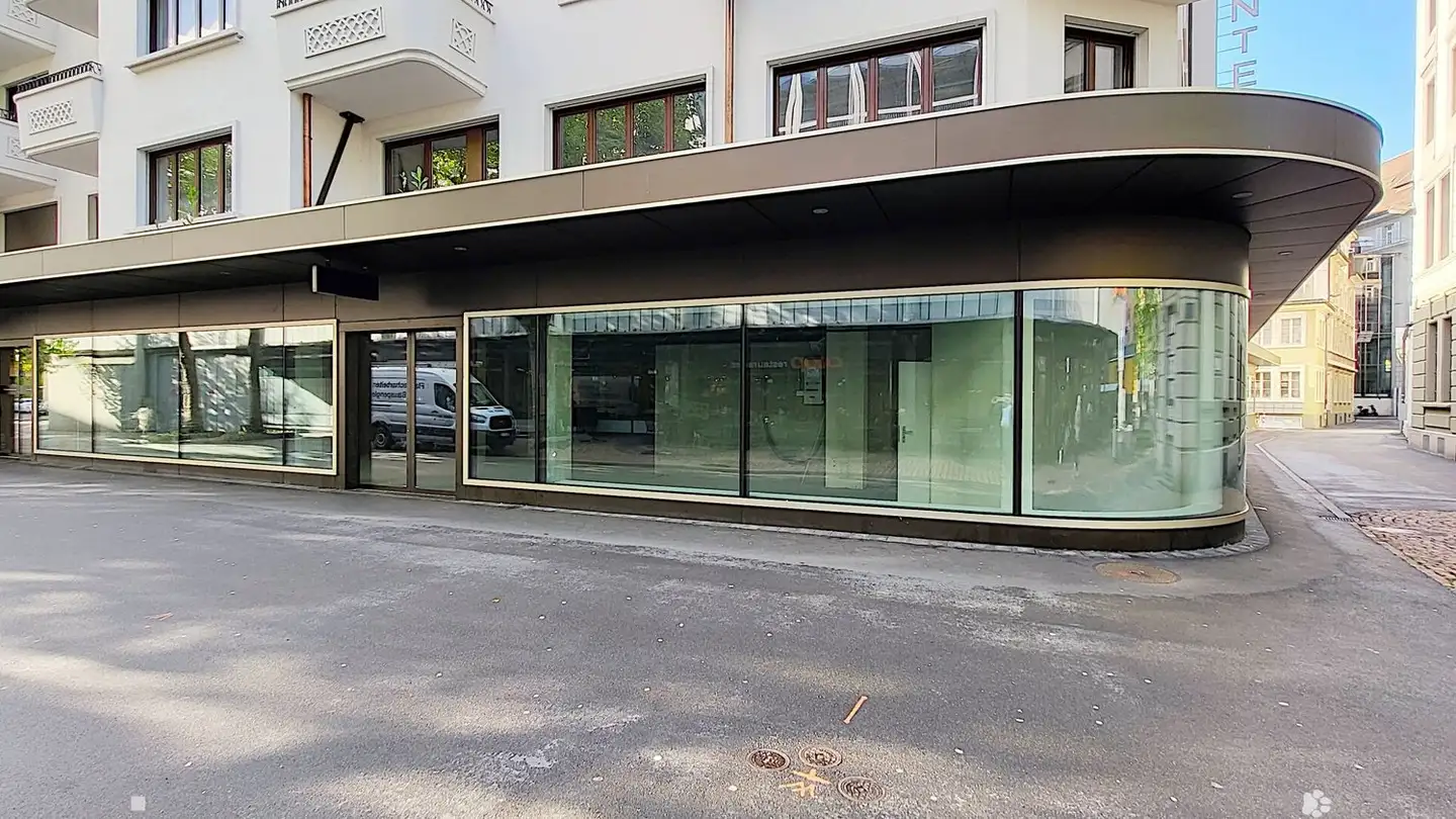 Shop for rent - Rue De Flore / Florastrasse 16, 2502 Biel/Bienne
