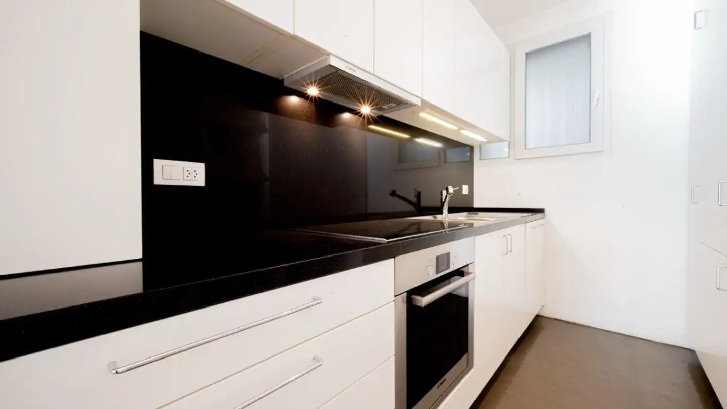 Wohnung kaufen - 6976 Castagnola