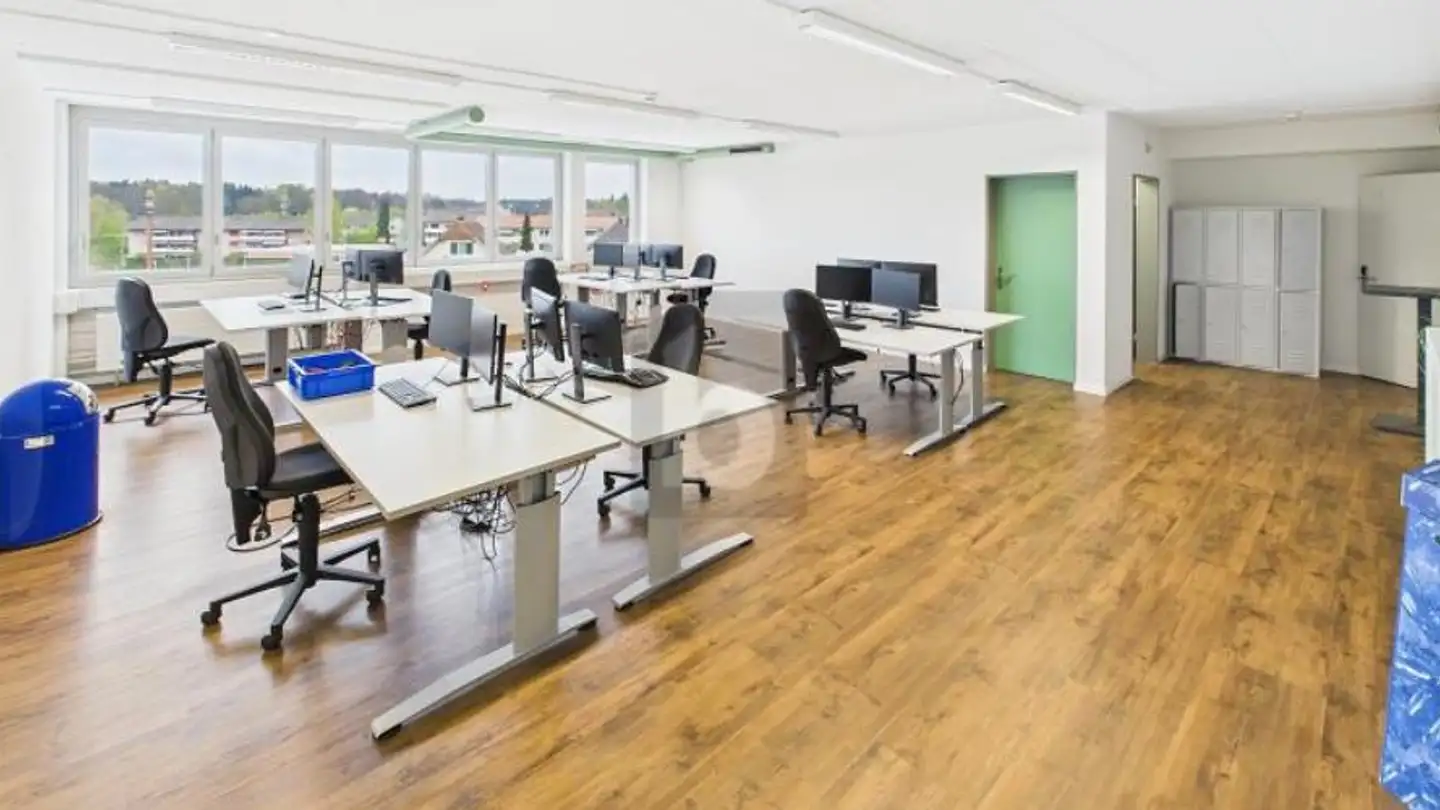 Bureau à louer - 4900 Langenthal - Photo 2