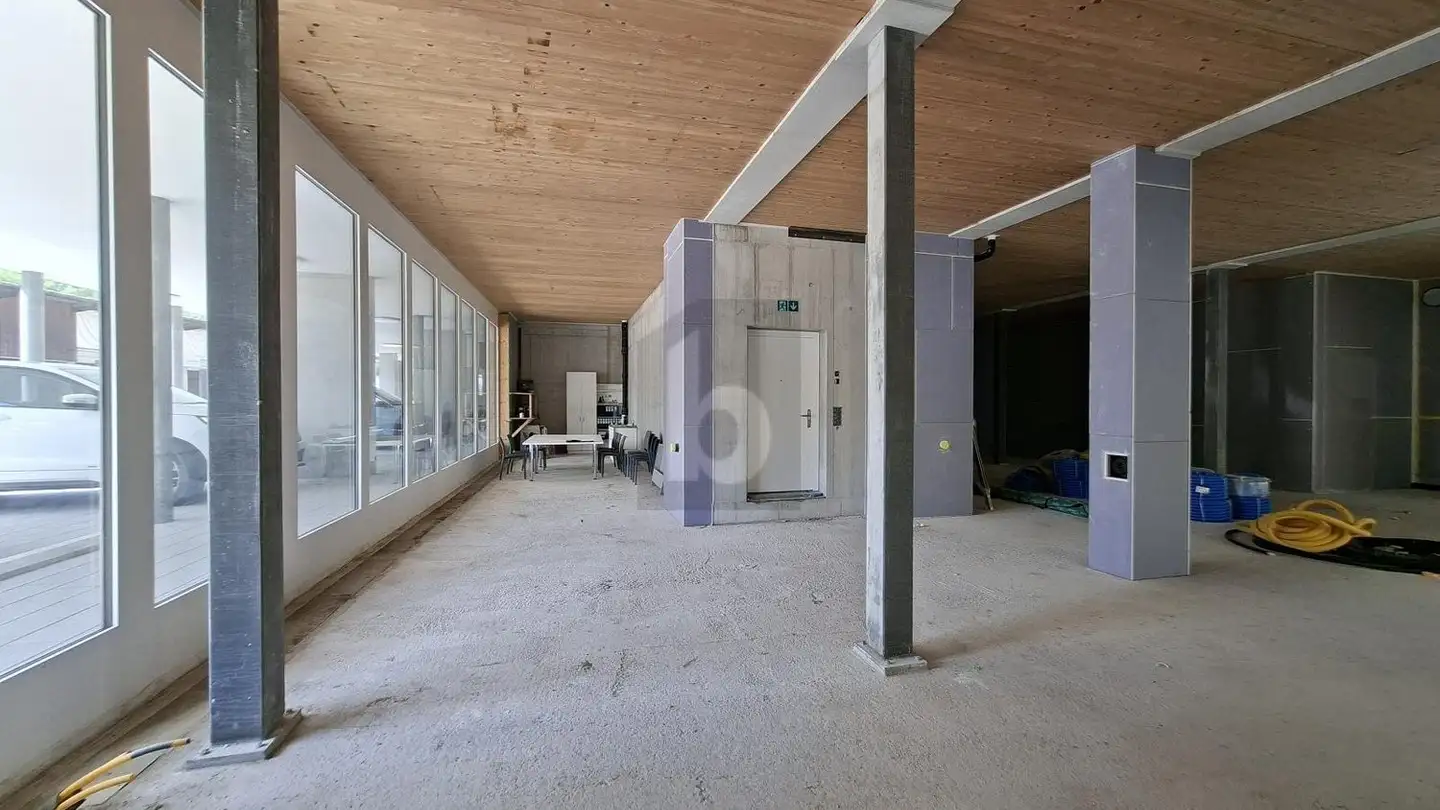 Office space for sale - 6438 Ibach - Photo 3