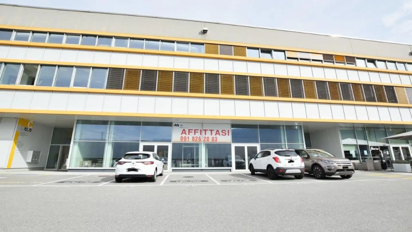 Negozio in affitto - Via Monda 2, 6528 Camorino - Photo 3