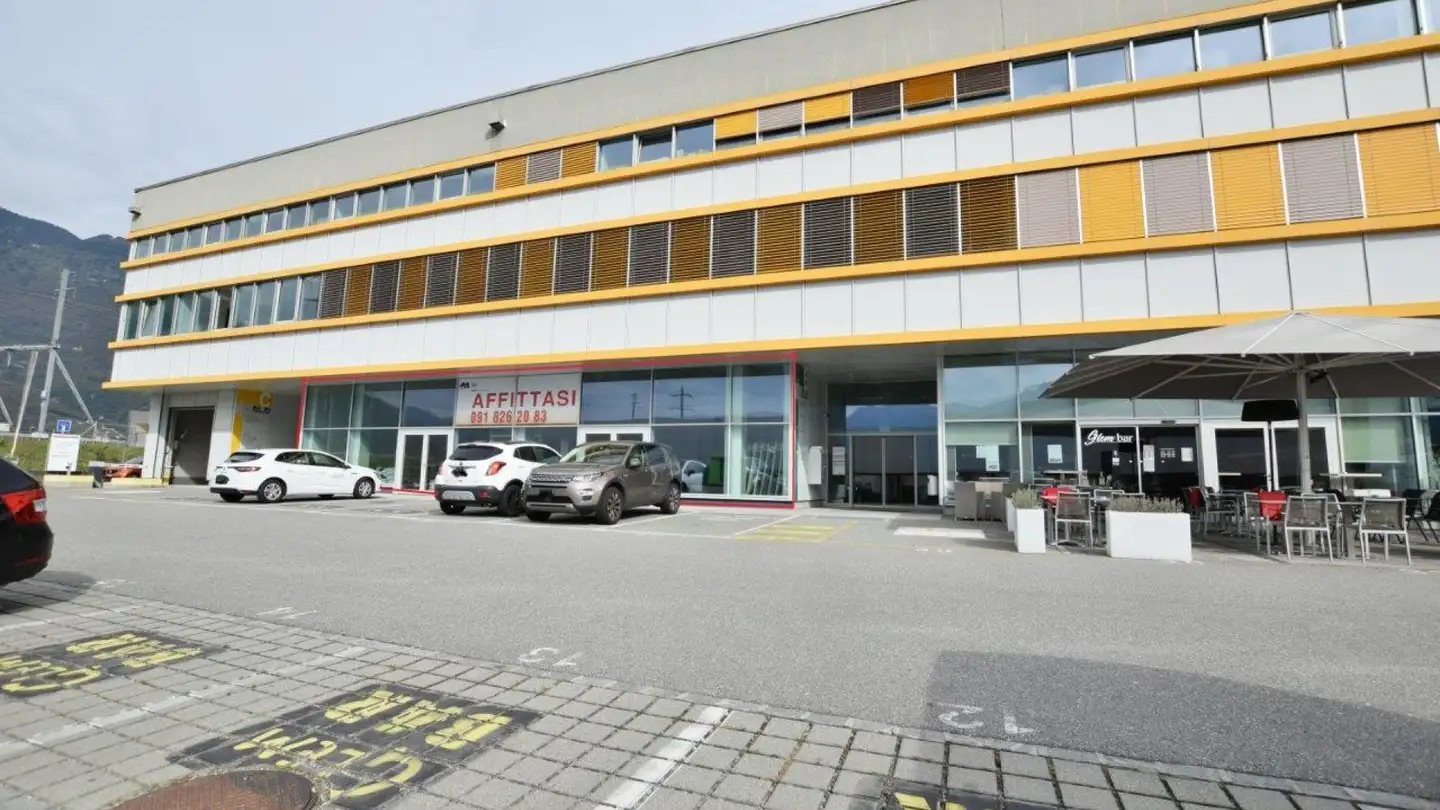 Negozio in affitto - Via Monda 2, 6528 Camorino - Photo 2