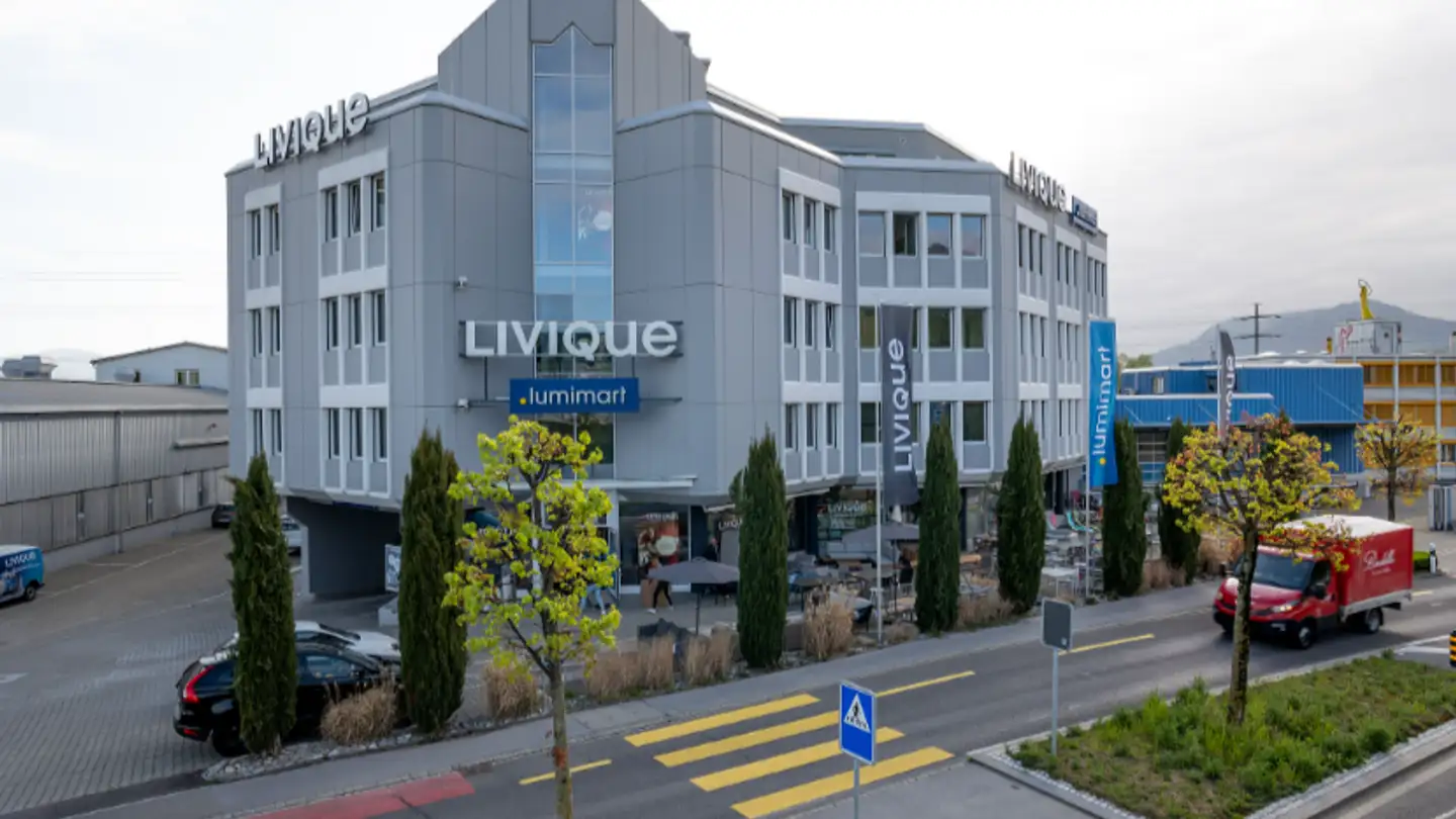 Place de parking souterraine à louer - Zürcherstrasse 104, 8852 Altendorf