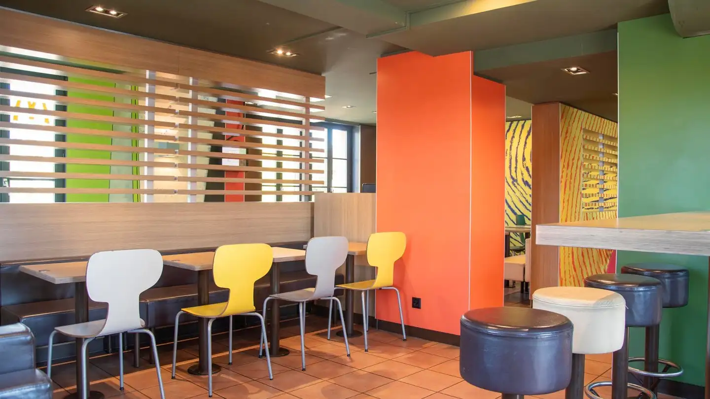 Magasin à louer - Hirschenplatz 1, 3250 Lyss - Photo 4