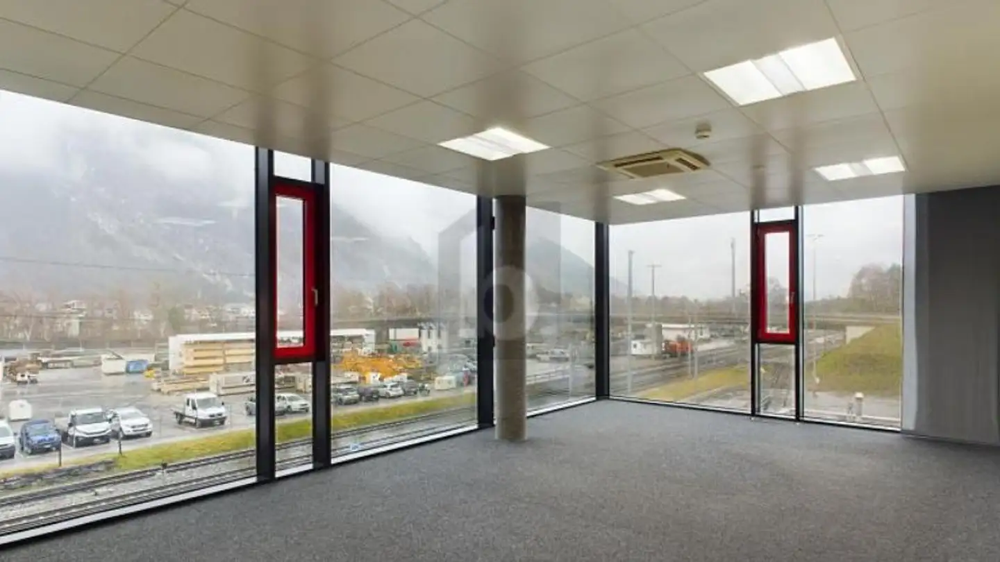 Office space for rent - 7013 Domat/Ems