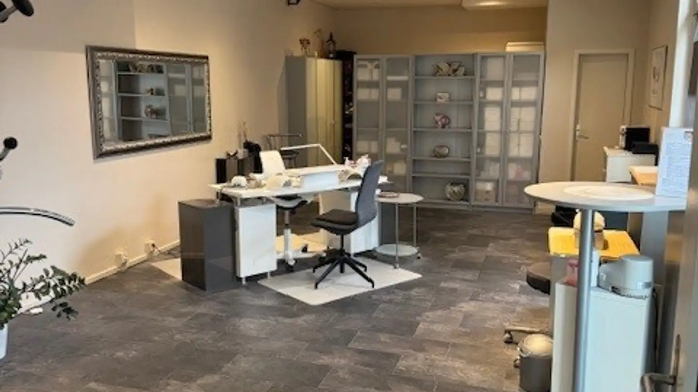 Negozio in affitto - Aathalstrasse 36, 8610 Uster