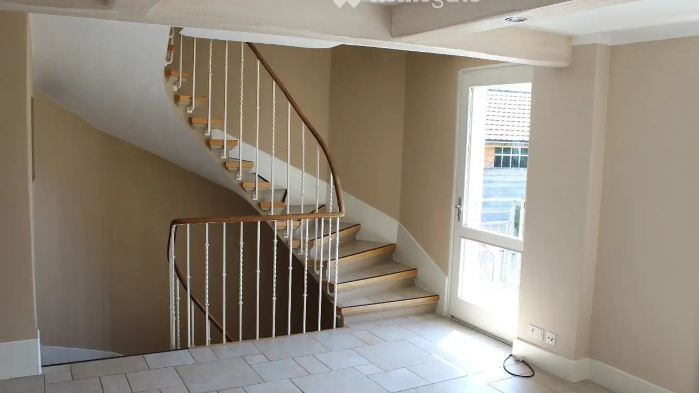 Apartment for rent - 1073 Savigny