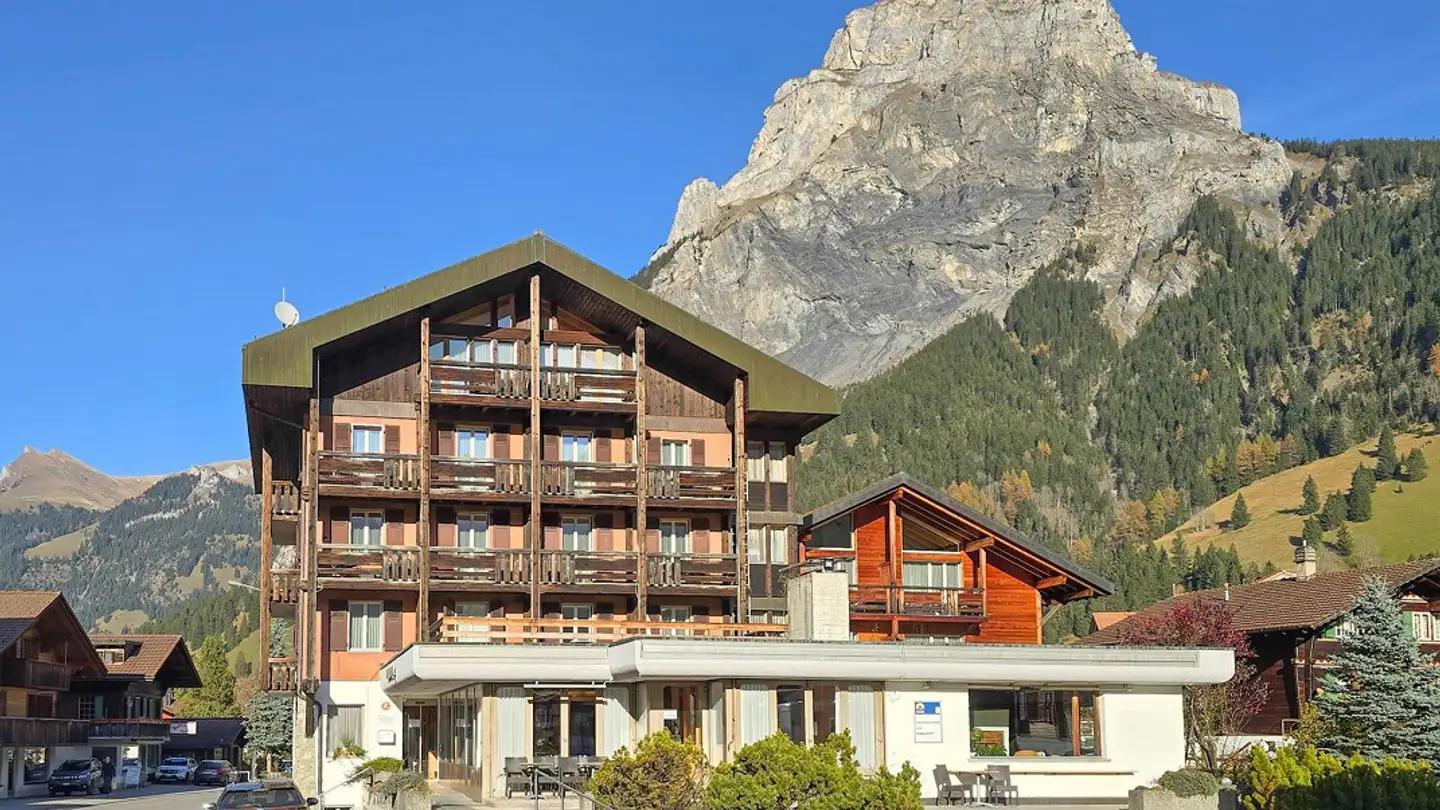 Hôtel à vendre - Aeussere Dorfstrasse 84, 3718 Kandersteg