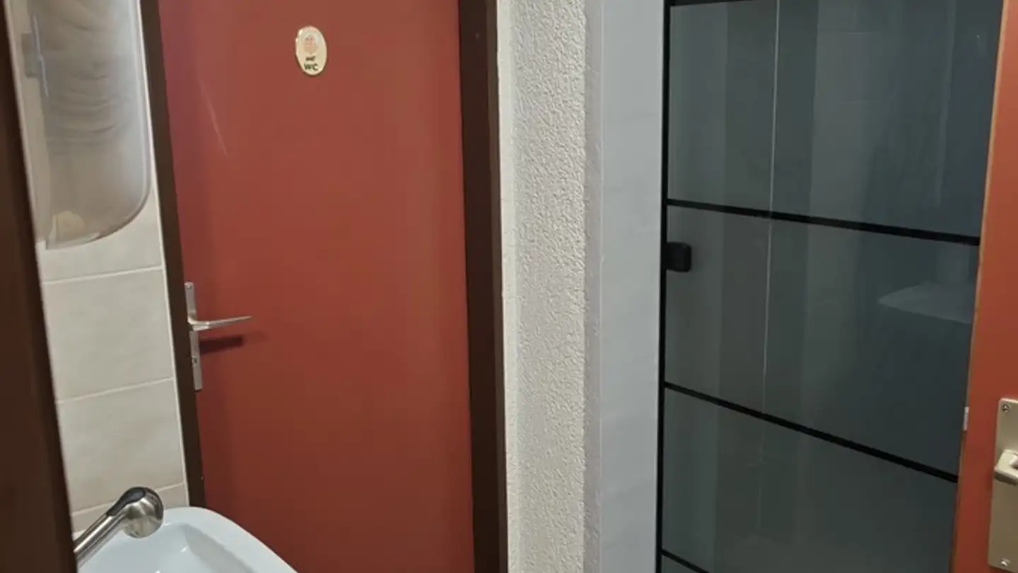 Commercial à louer - Brunnenwiesenstrasse 19, 8172 Niederglatt ZH - Photo 4