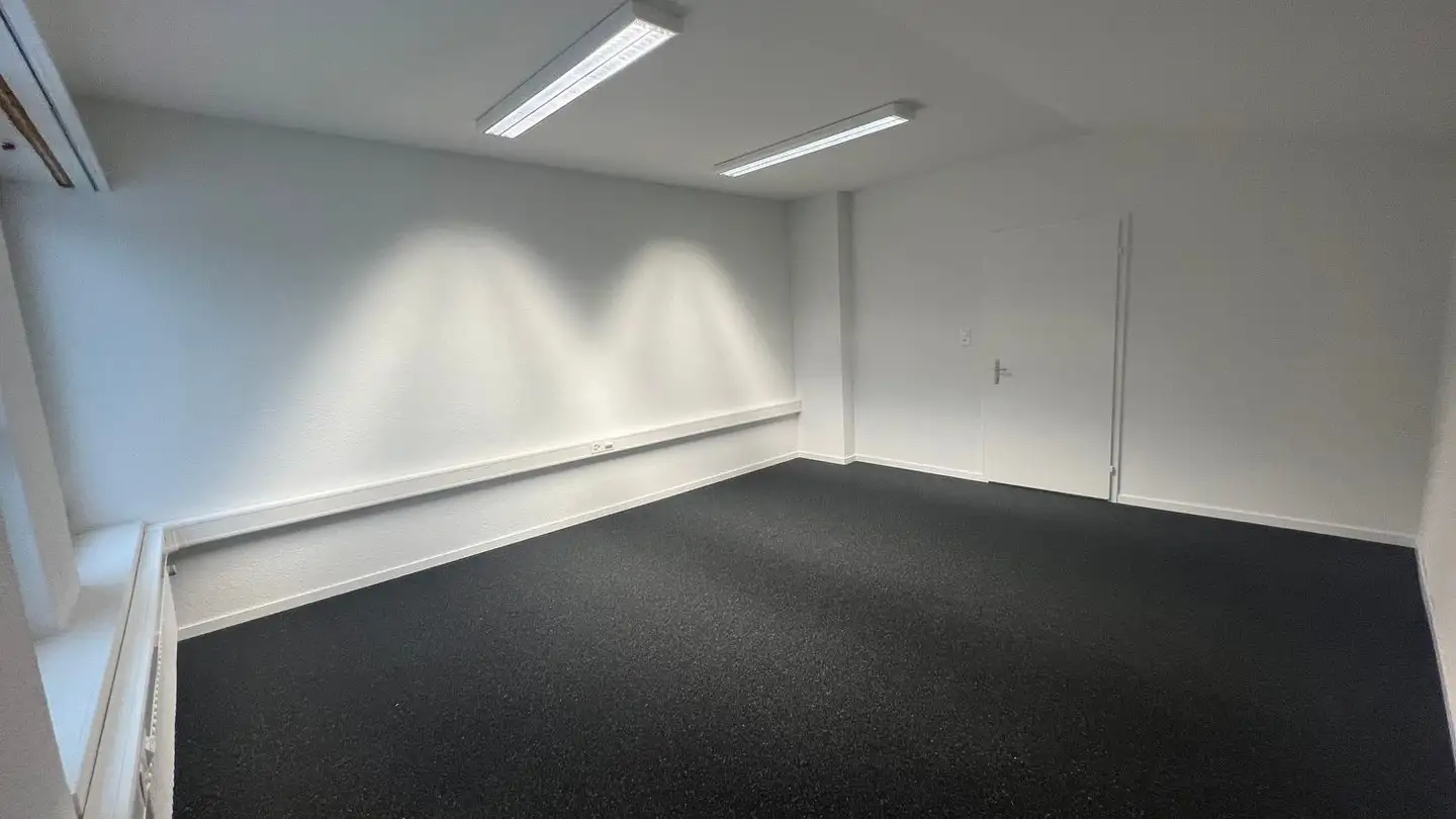 Spazio ufficio in affitto - Tschachenstrasse 16, 8752 Näfels