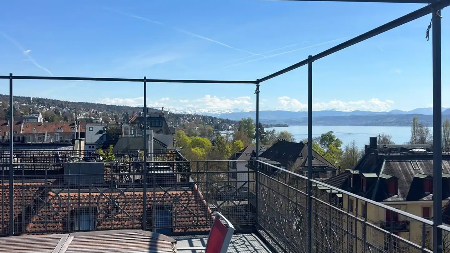 Dachgeschosswohnung mieten - Dufourstrasse 171, 8008 Zürich