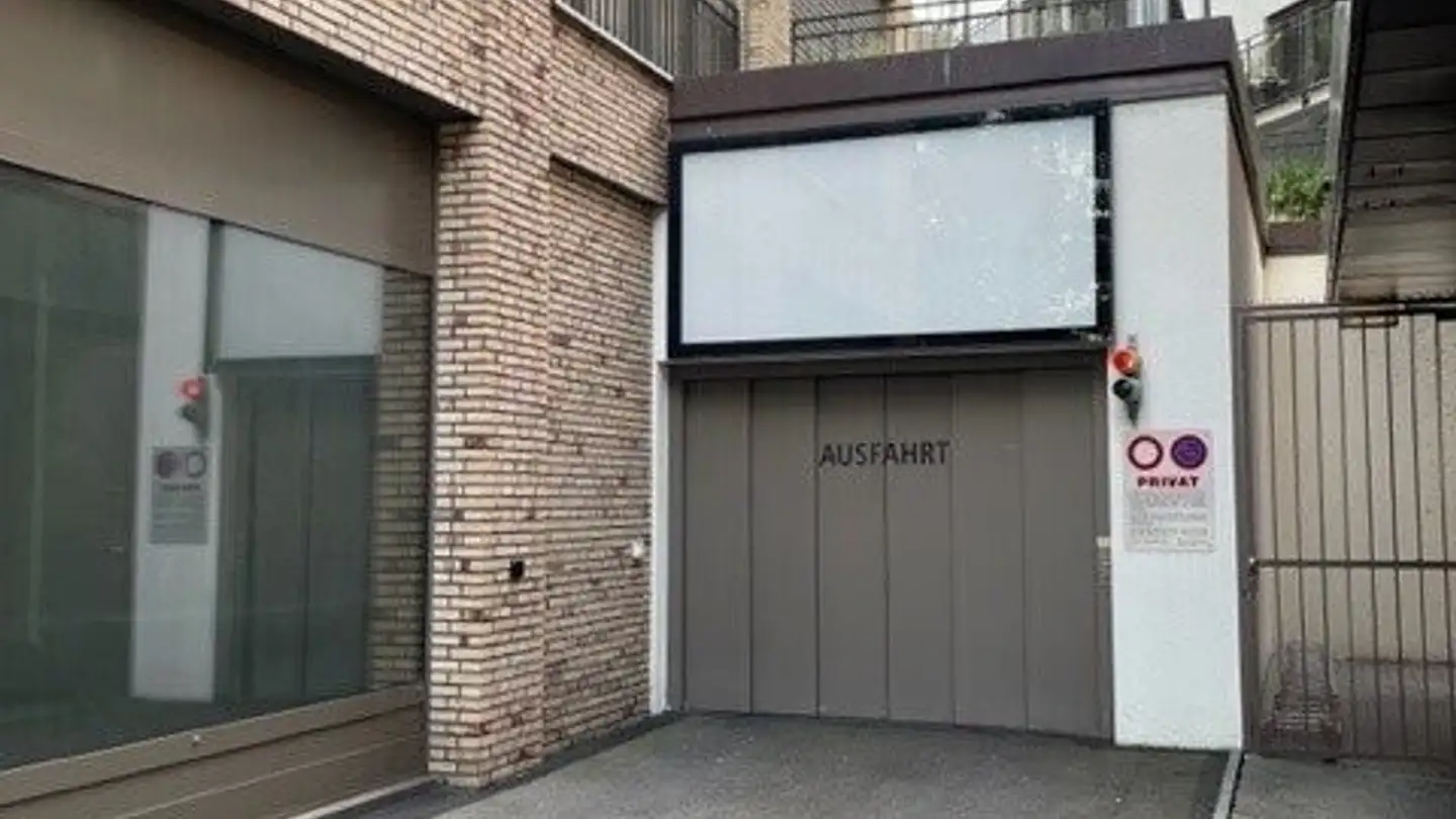 Advertising space for rent - Edisonstrasse 11, 8050 Zürich - Photo 3