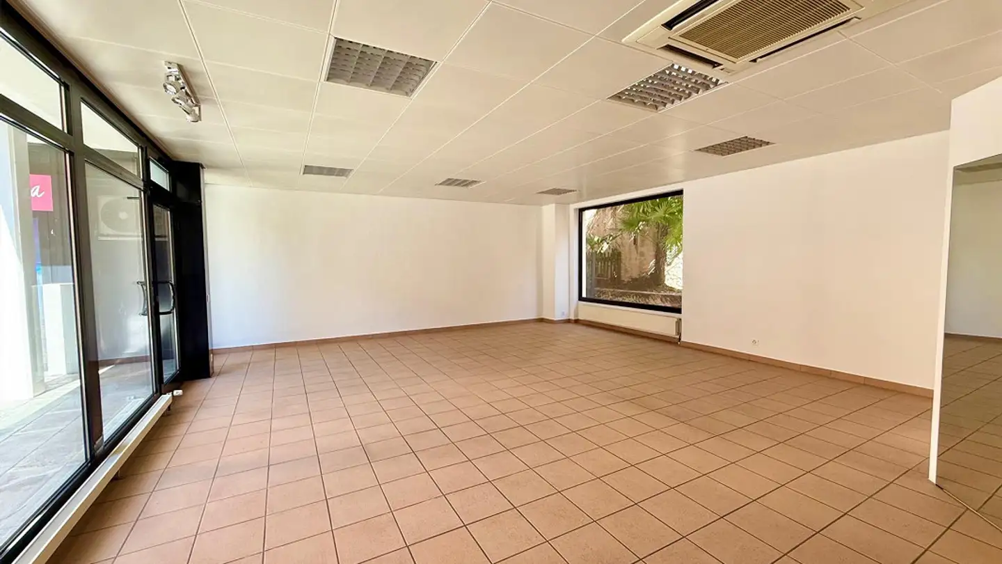 Commercial for rent - Carrà Dei Nasi 1a, 6612 Ascona - Photo 3