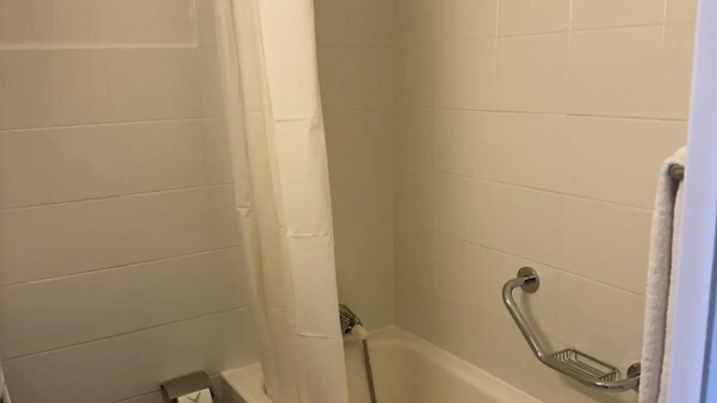 Single room for rent - Rue de Zurich, 1201 Genève - Photo 4